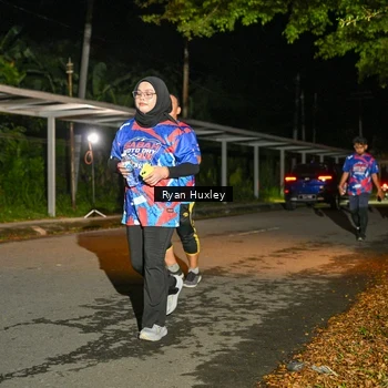 Runner Photo 6049475