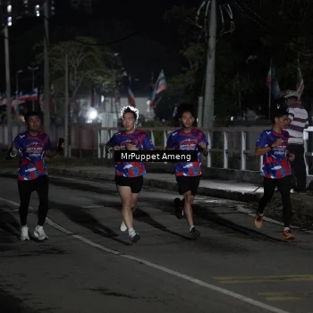 Runner Photo 6049563