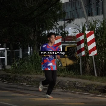 Runner Photo 6049655