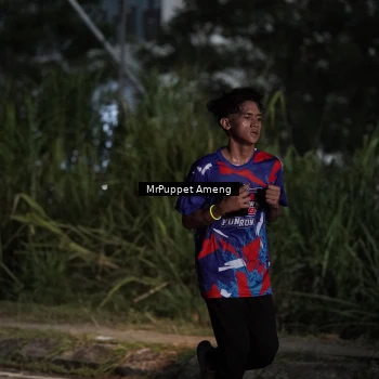 Runner Photo 6049668