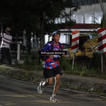 Runner Photo 6049703