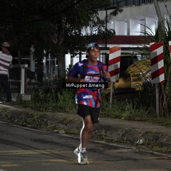 Runner Photo 6049711