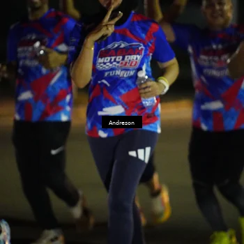 Runner Photo 6049723