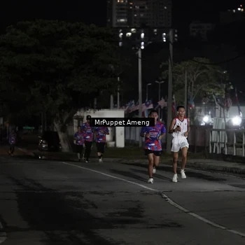 Runner Photo 6049754
