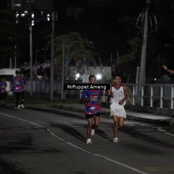 Runner Photo 6049769