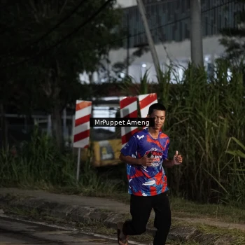 Runner Photo 6049953