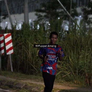 Runner Photo 6049957