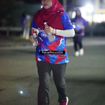 Runner Photo 6049975