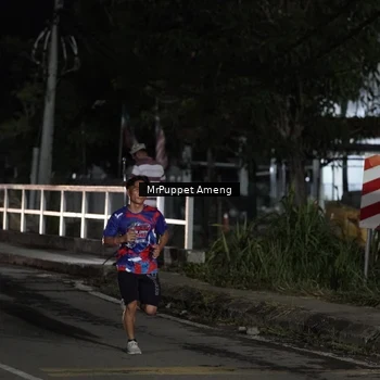Runner Photo 6049996
