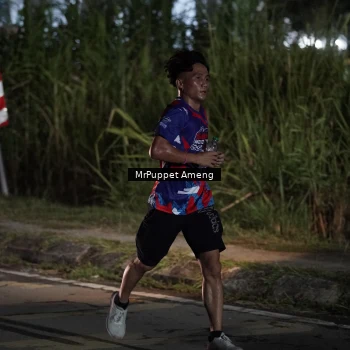 Runner Photo 6050007