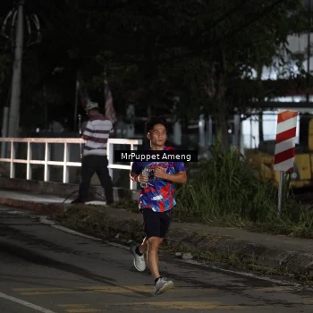 Runner Photo 6050008