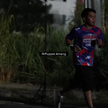 Runner Photo 6050044