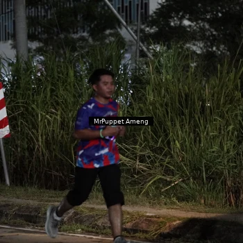 Runner Photo 6050045