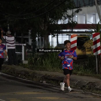 Runner Photo 6050254