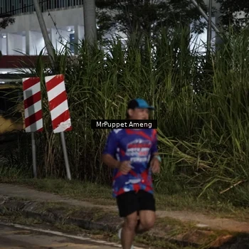 Runner Photo 6050412