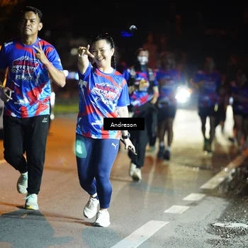 Runner Photo 6050598