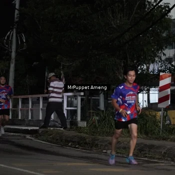 Runner Photo 6050756