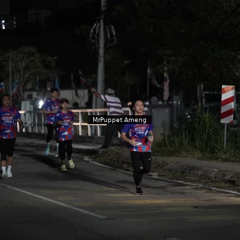 Runner Photo 6050912