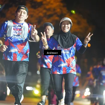 Runner Photo 6050923