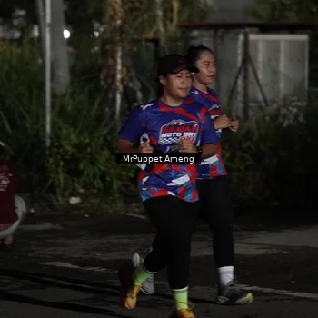 Runner Photo 6051026