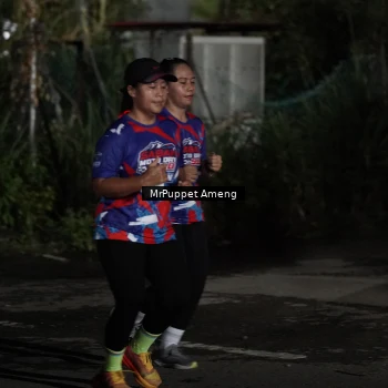 Runner Photo 6051031