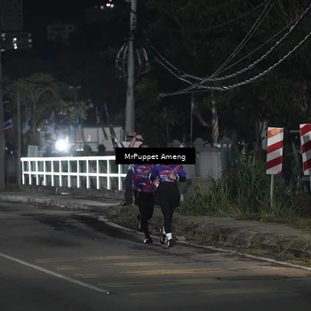 Runner Photo 6051069