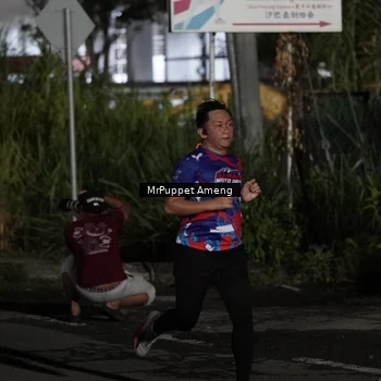Runner Photo 6051195