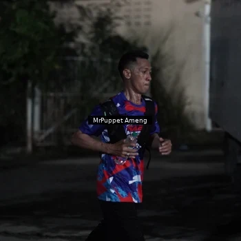 Runner Photo 6051249