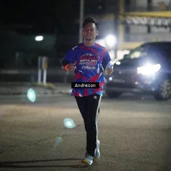 Runner Photo 6051498