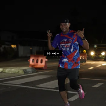 Runner Photo 6051533