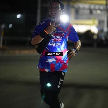 Runner Photo 6051564