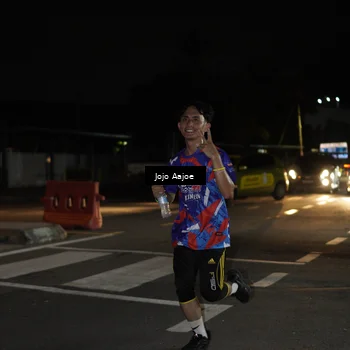 Runner Photo 6051901