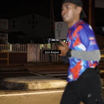 Runner Photo 6052005