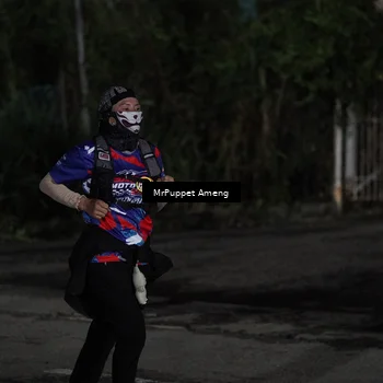 Runner Photo 6052042