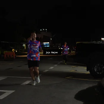Runner Photo 6052067