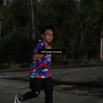 Runner Photo 6052069