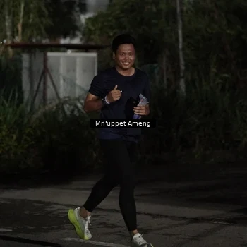 Runner Photo 6052110