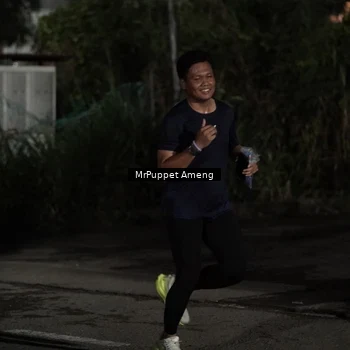 Runner Photo 6052112