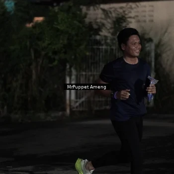 Runner Photo 6052123