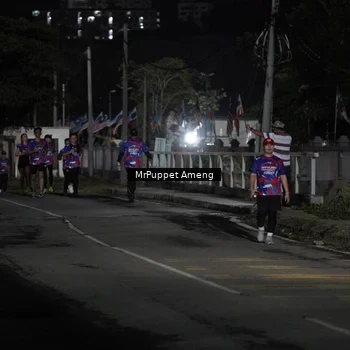 Runner Photo 6052125