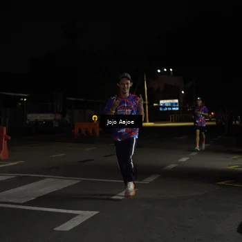 Runner Photo 6052301