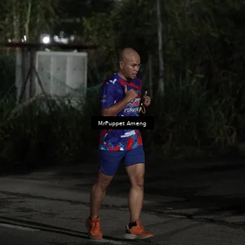 Runner Photo 6052311