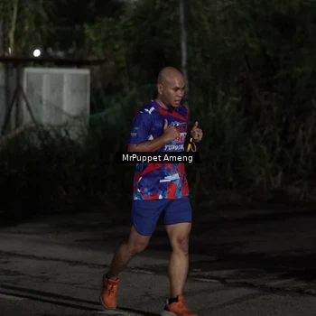 Runner Photo 6052312