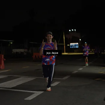 Runner Photo 6052314