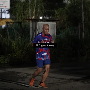 Runner Photo 6052315