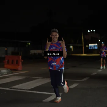 Runner Photo 6052333
