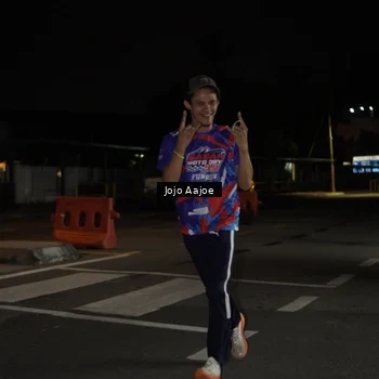 Runner Photo 6052350