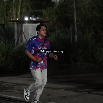 Runner Photo 6052351