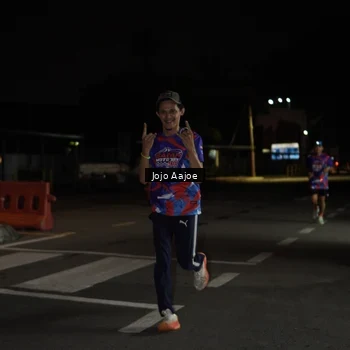 Runner Photo 6052375