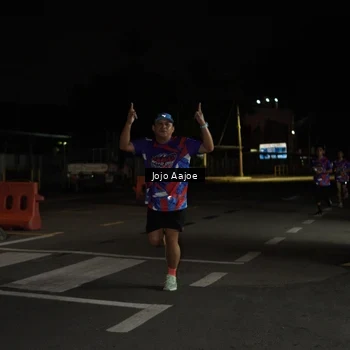 Runner Photo 6052389